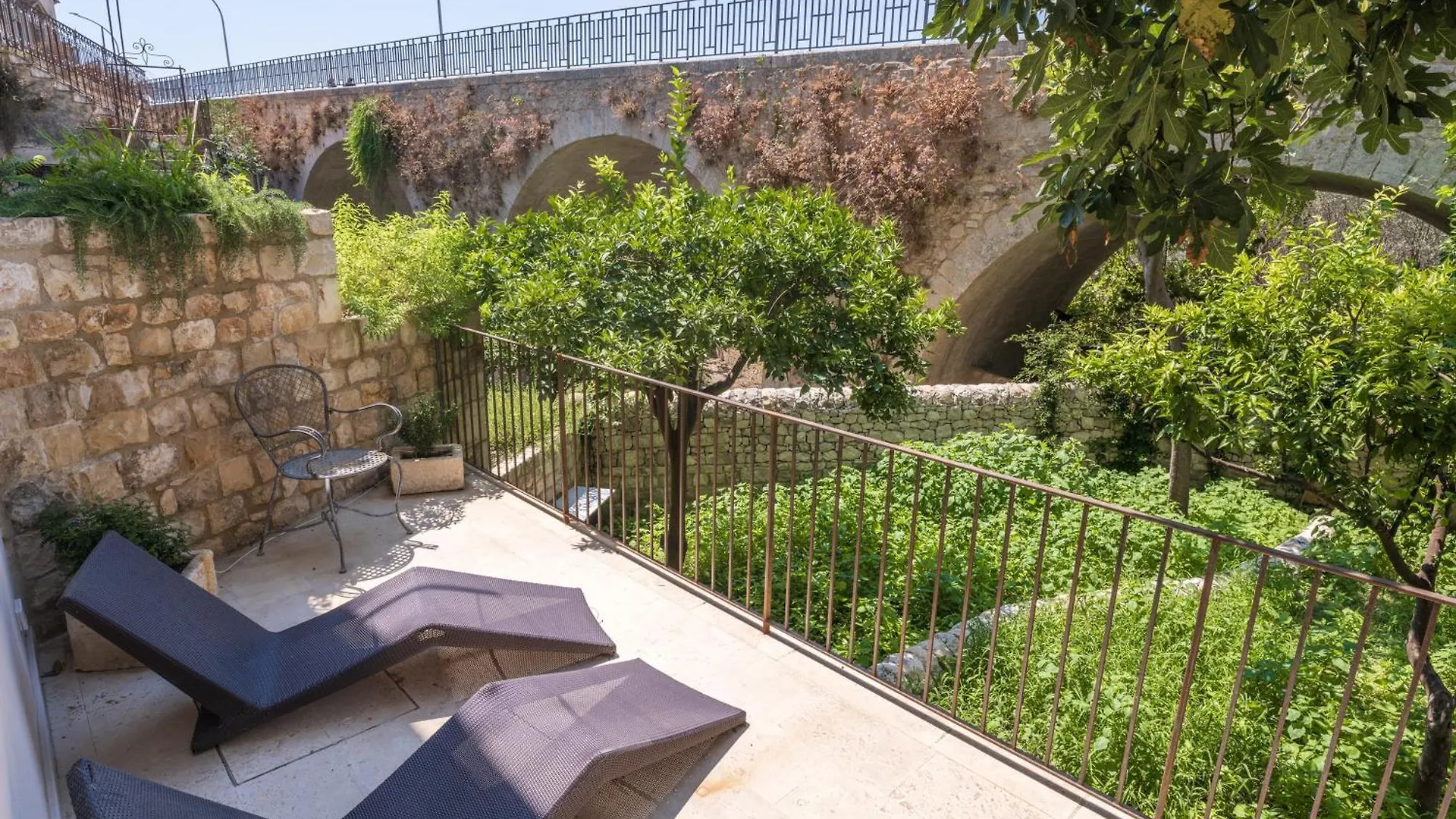 Apartment Appartamenti Vista San Giorgio - Pomelia Modica