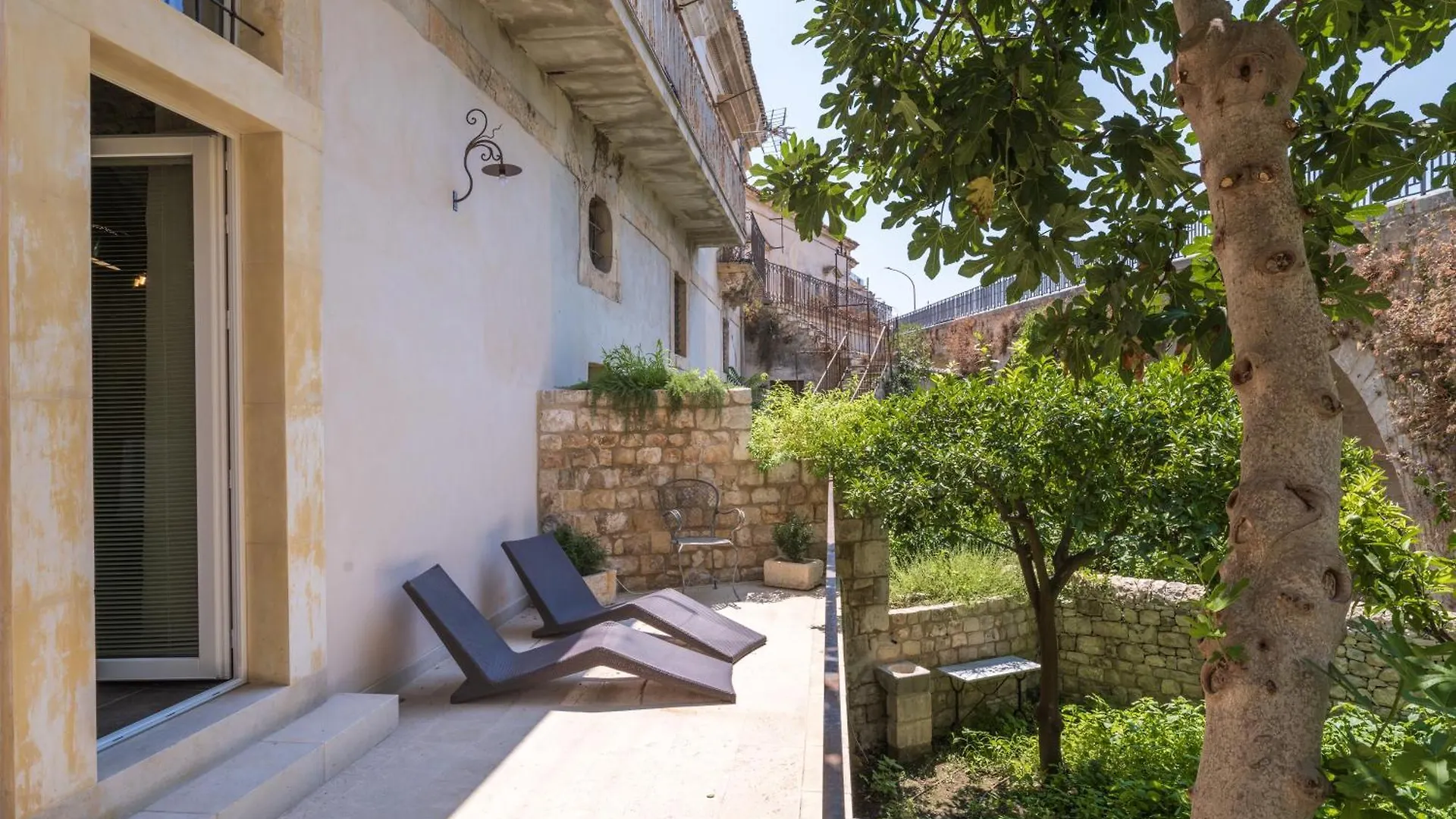 Appartamenti Vista San Giorgio - Pomelia Modica